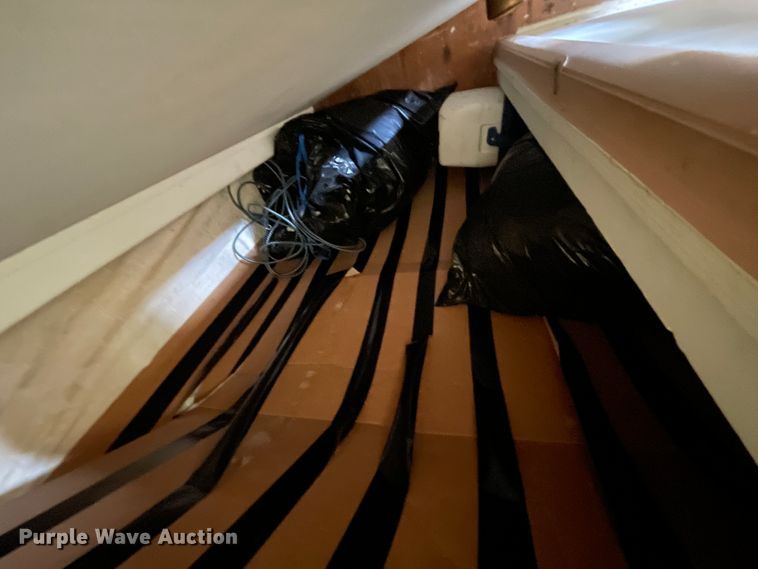 image for item II9464 Office supplies