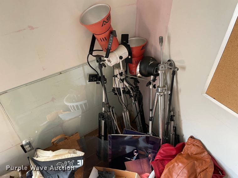 image for item II9464 Office supplies