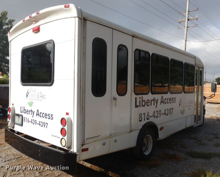 image for item IK9522 2010 Ford Econoline E450  shuttle bus