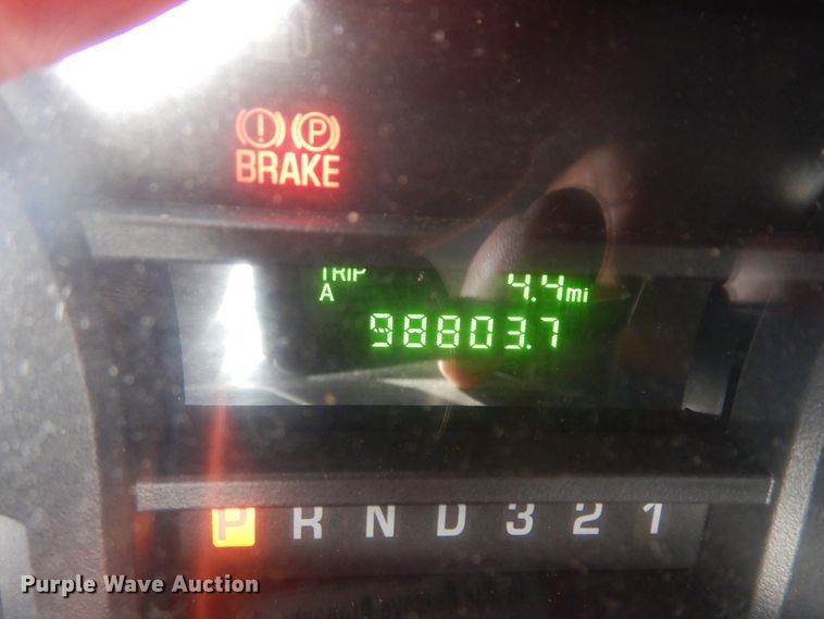 image for item IK9522 2010 Ford Econoline E450  shuttle bus