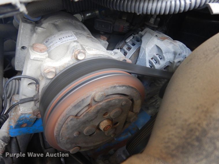 image for item IK9522 2010 Ford Econoline E450  shuttle bus