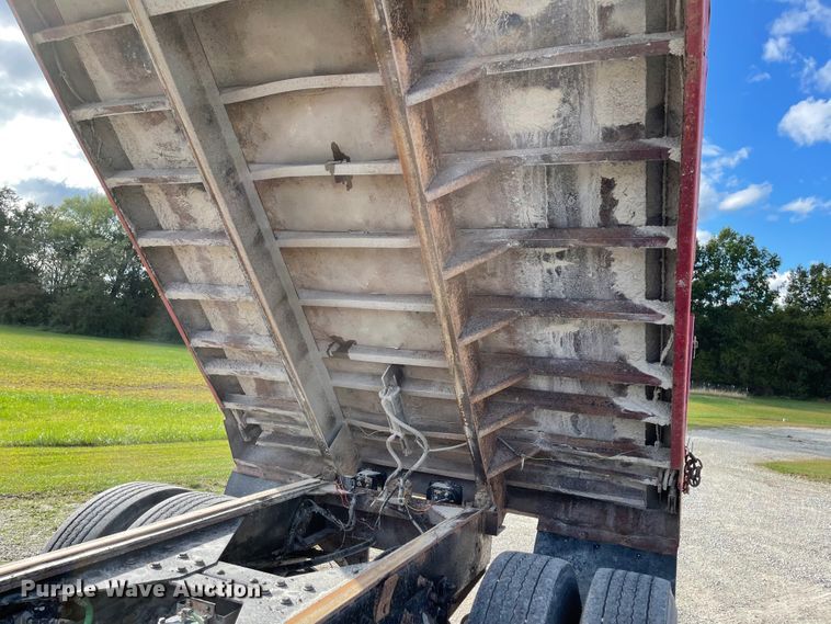 image for item IK9549 2004 Sterling LT7500  dump truck