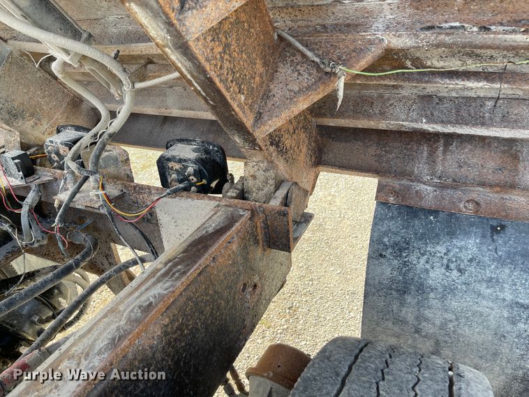 image for item IK9549 2004 Sterling LT7500  dump truck