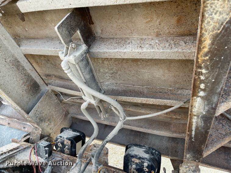 image for item IK9549 2004 Sterling LT7500  dump truck