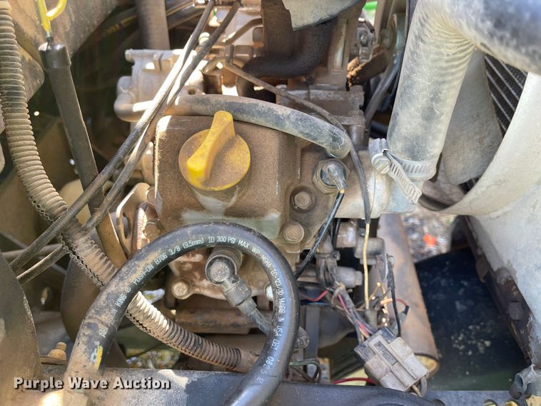 image for item IK9567 John Deere 2500A  garden tractor