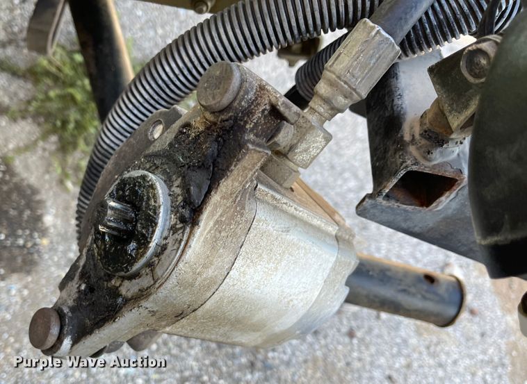 image for item IK9567 John Deere 2500A  garden tractor