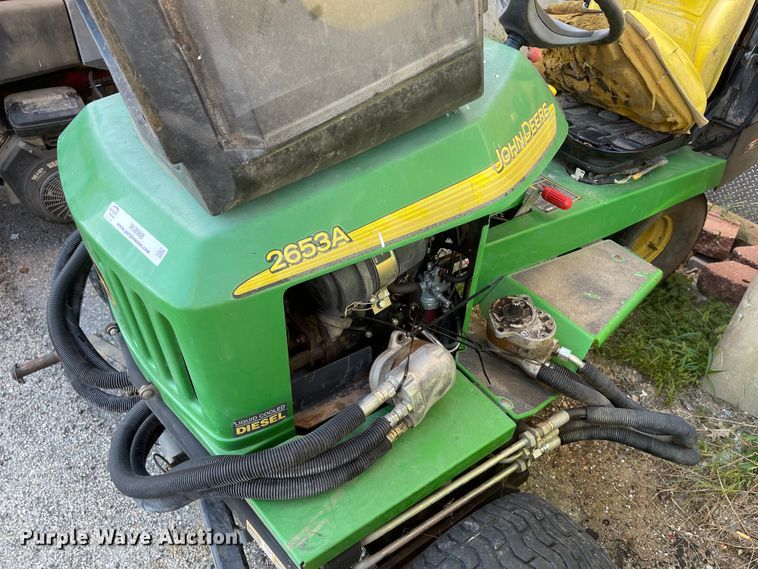 image for item IK9568 John Deere 2653A  garden tractor