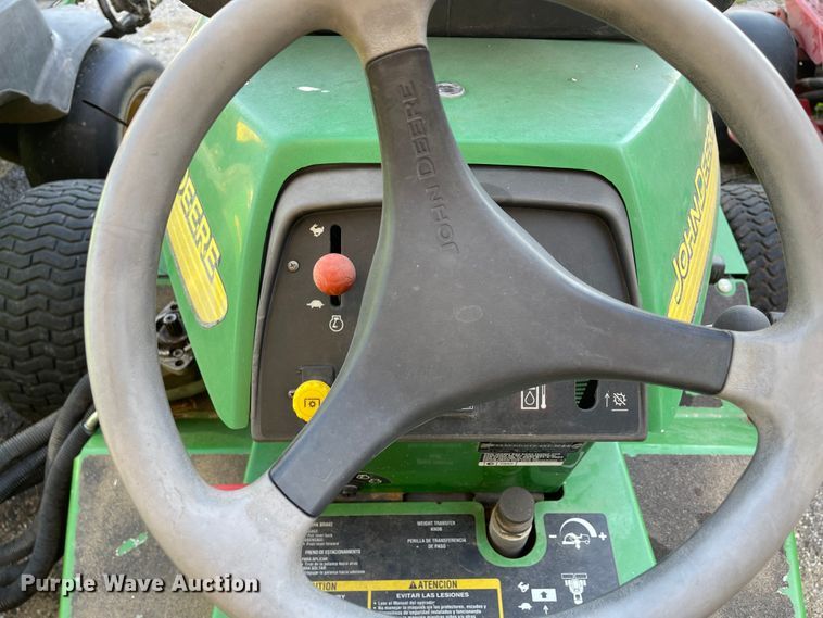 image for item IK9568 John Deere 2653A  garden tractor