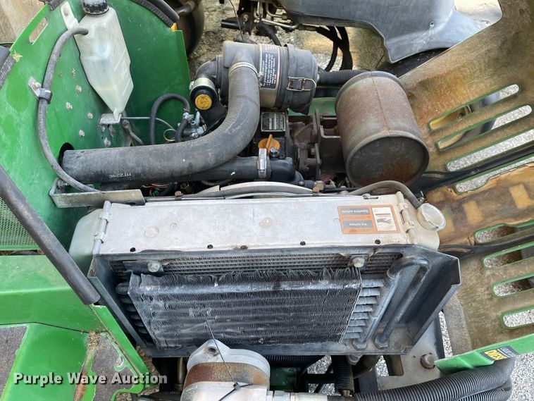 image for item IK9568 John Deere 2653A  garden tractor