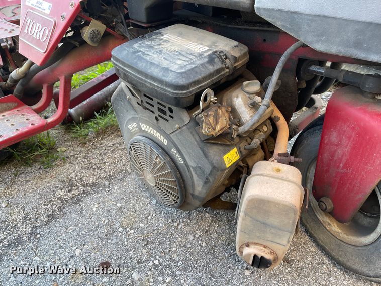 image for item IK9569 Toro  garden tractor