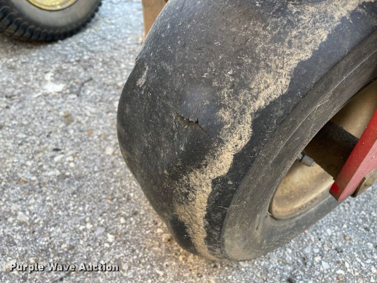 image for item IK9569 Toro  garden tractor