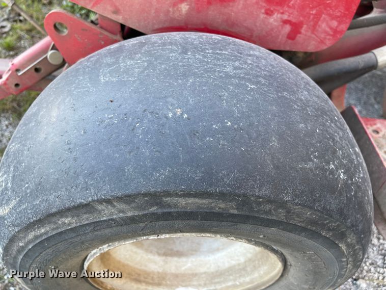 image for item IK9569 Toro  garden tractor