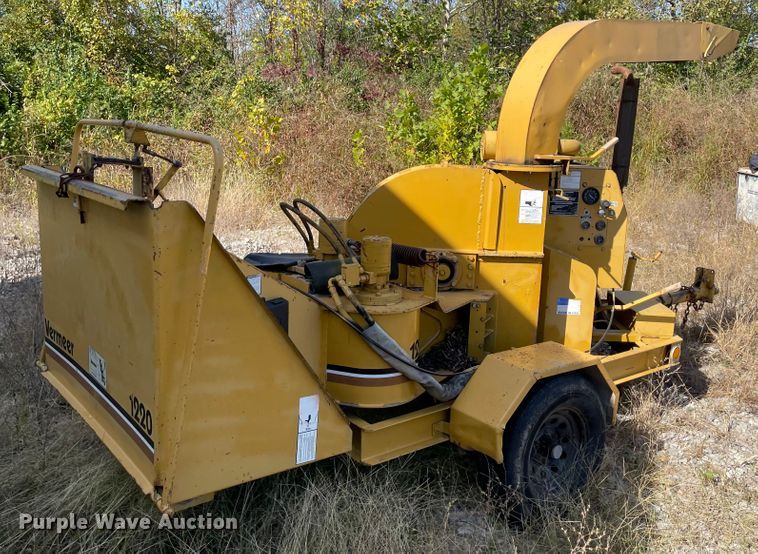 image for item IK9573 Vermeer 1220  wood chipper
