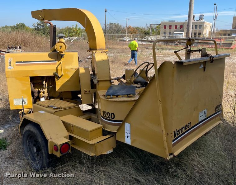 image for item IK9573 Vermeer 1220  wood chipper