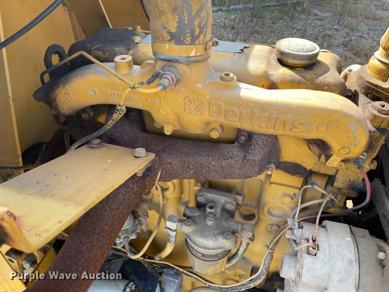 image for item IK9573 Vermeer 1220  wood chipper