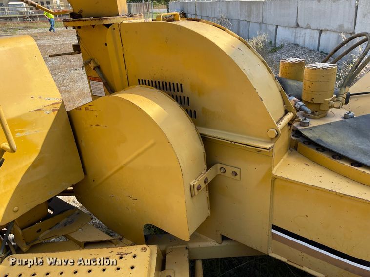 image for item IK9573 Vermeer 1220  wood chipper