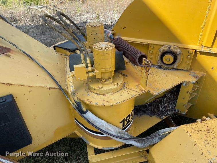 image for item IK9573 Vermeer 1220  wood chipper