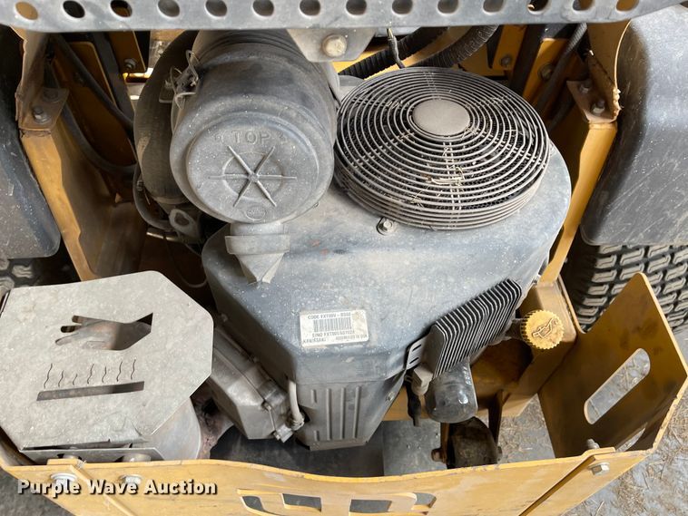 image for item IK9576 Hustler Super Z  ZTR lawn mower