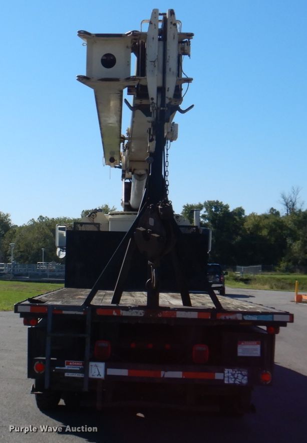 image for item IM9500 1992 International 2554  crane truck