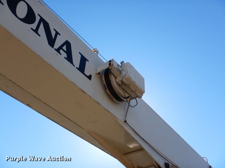 image for item IM9500 1992 International 2554  crane truck