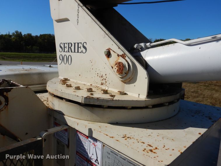 image for item IM9500 1992 International 2554  crane truck