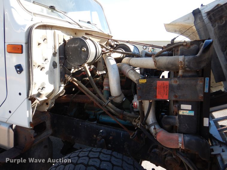 image for item IM9500 1992 International 2554  crane truck