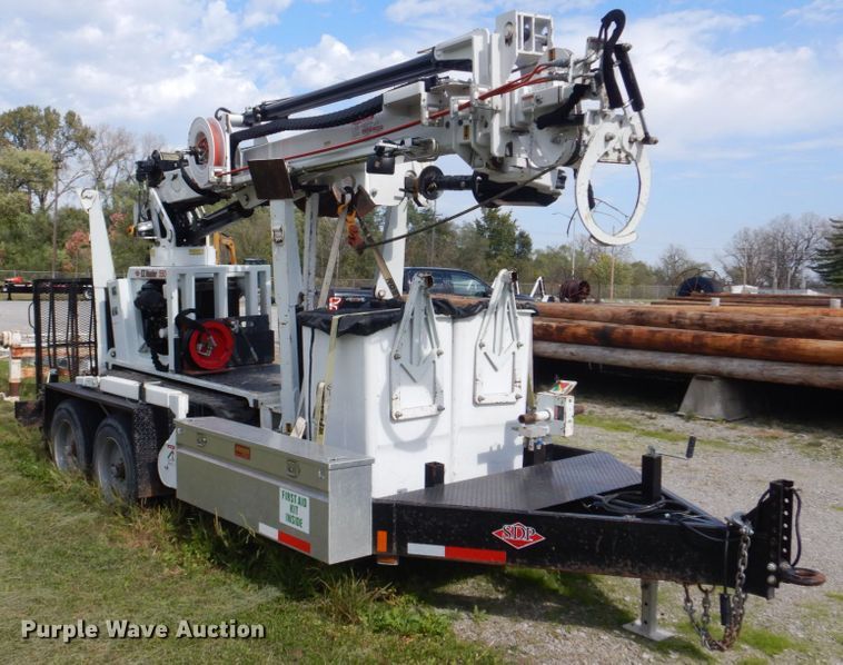 image for item IM9515 2011 SDP EZ Hauler 5500  mini digger derrick