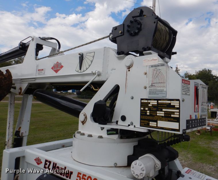 image for item IM9515 2011 SDP EZ Hauler 5500  mini digger derrick