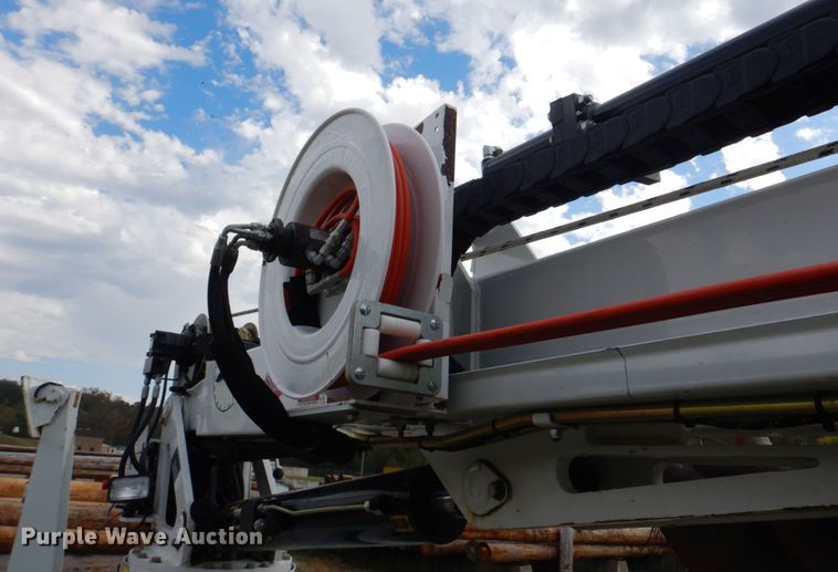 image for item IM9515 2011 SDP EZ Hauler 5500  mini digger derrick