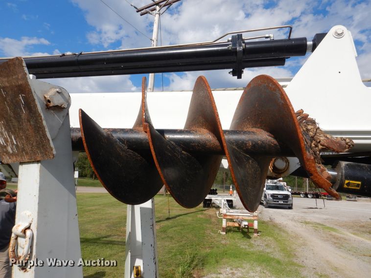 image for item IM9515 2011 SDP EZ Hauler 5500  mini digger derrick