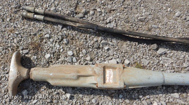 image for item IM9515 2011 SDP EZ Hauler 5500  mini digger derrick