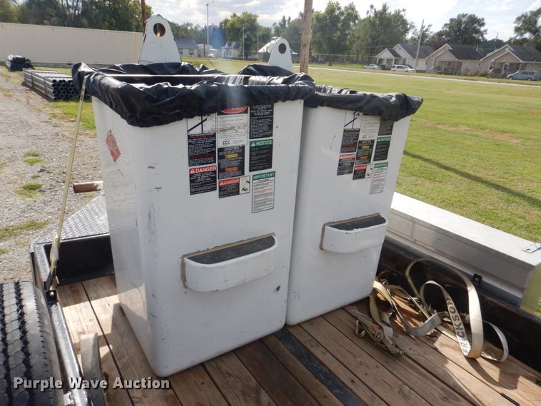 image for item IM9515 2011 SDP EZ Hauler 5500  mini digger derrick