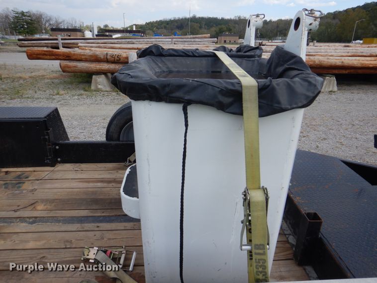 image for item IM9515 2011 SDP EZ Hauler 5500  mini digger derrick