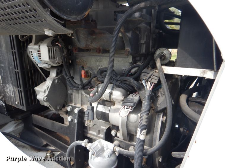 image for item IM9515 2011 SDP EZ Hauler 5500  mini digger derrick