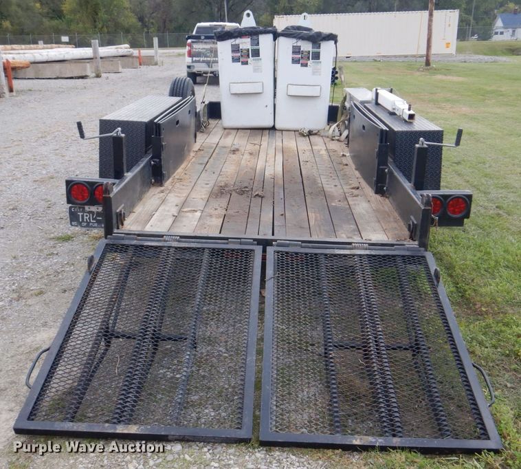 image for item IM9515 2011 SDP EZ Hauler 5500  mini digger derrick