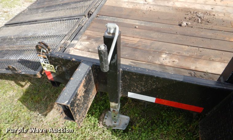 image for item IM9515 2011 SDP EZ Hauler 5500  mini digger derrick