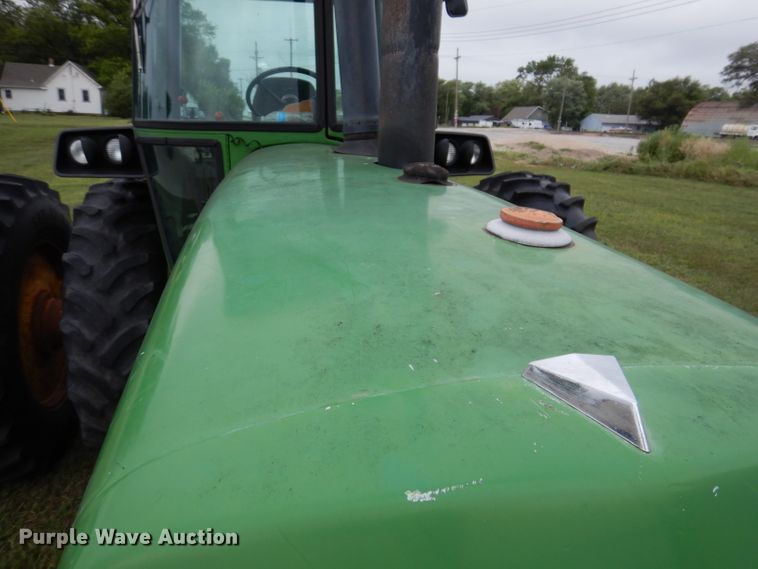 image for item IN9887 1976 John Deere 4630  tractor