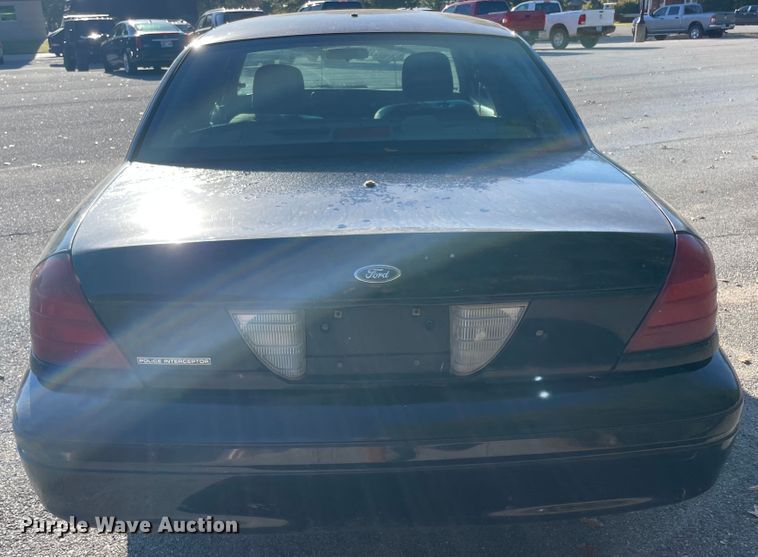image for item IX9500 2009 Ford Crown Victoria Police Interceptor