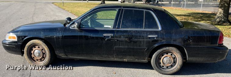 image for item IX9500 2009 Ford Crown Victoria Police Interceptor