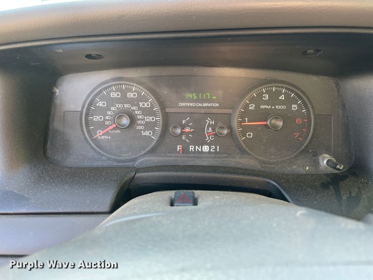 image for item IX9500 2009 Ford Crown Victoria Police Interceptor