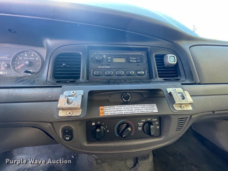 image for item IX9500 2009 Ford Crown Victoria Police Interceptor