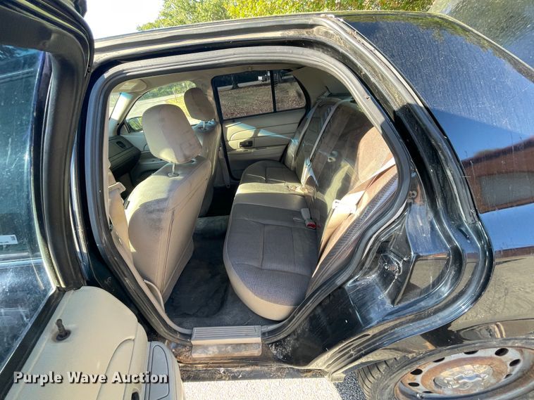 image for item IX9500 2009 Ford Crown Victoria Police Interceptor