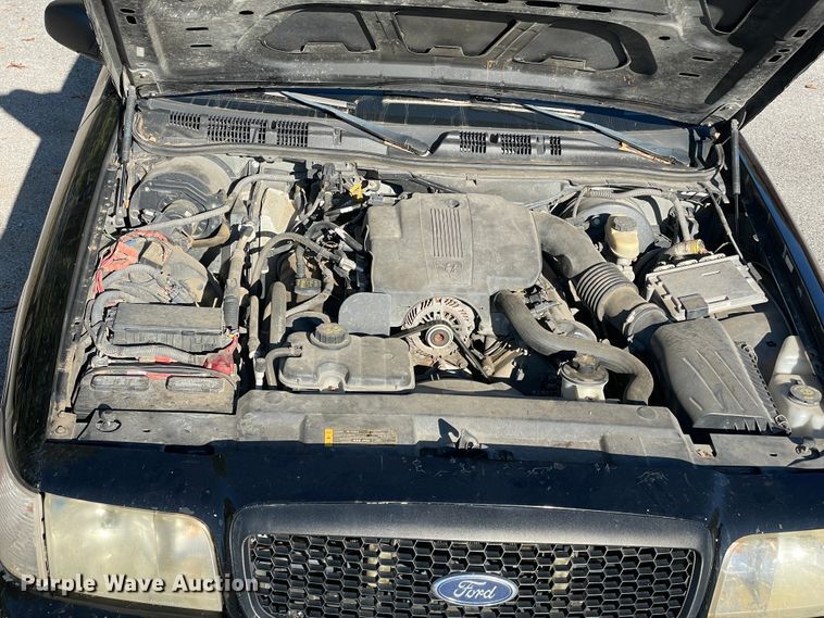 image for item IX9500 2009 Ford Crown Victoria Police Interceptor