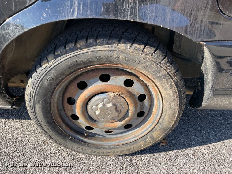 image for item IX9500 2009 Ford Crown Victoria Police Interceptor