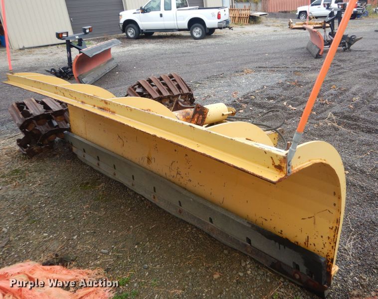 image for item JF9924 Flink 10PA38B  snow plow