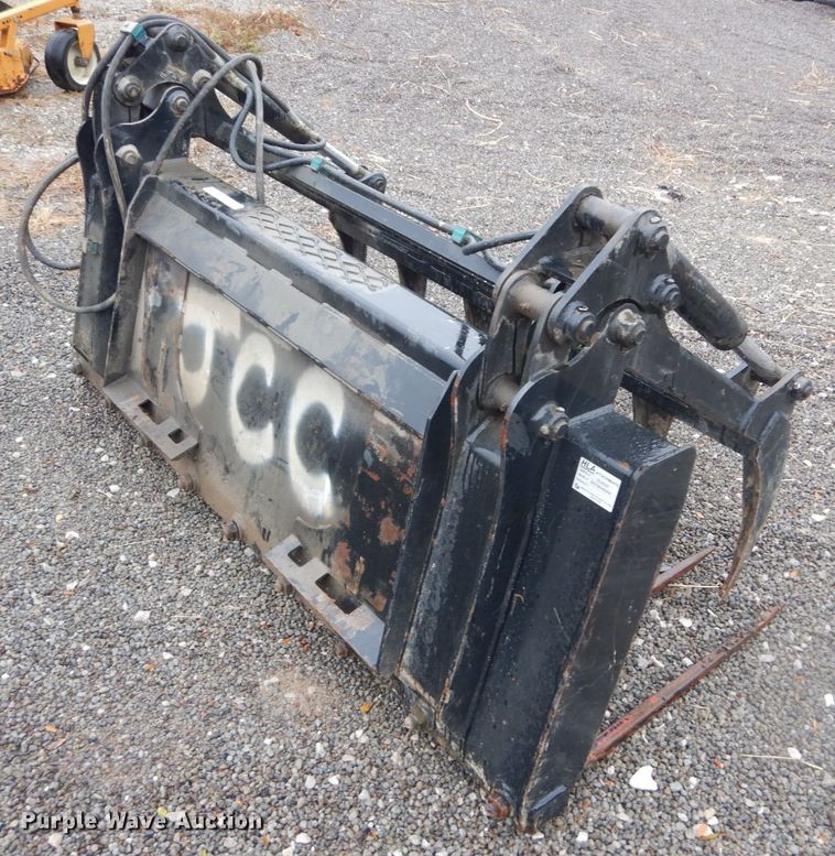 image for item JF9928 S&H  skid steer grapple bucket