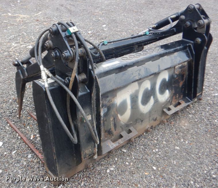 image for item JF9928 S&H  skid steer grapple bucket
