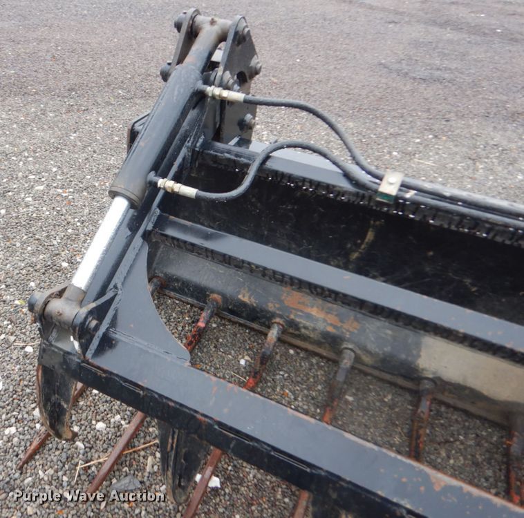 image for item JF9928 S&H  skid steer grapple bucket