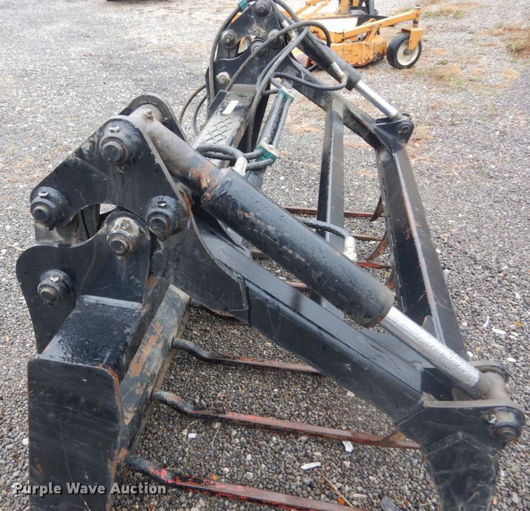 image for item JF9928 S&H  skid steer grapple bucket