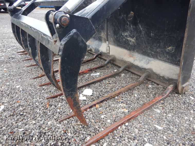 image for item JF9928 S&H  skid steer grapple bucket